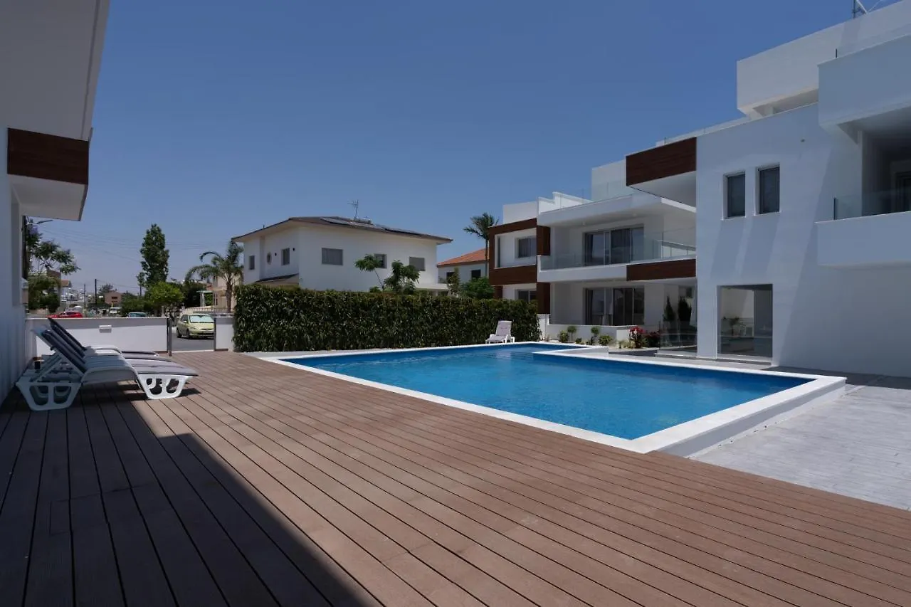 Lemon Tree 1-Br Apt In Livadia location